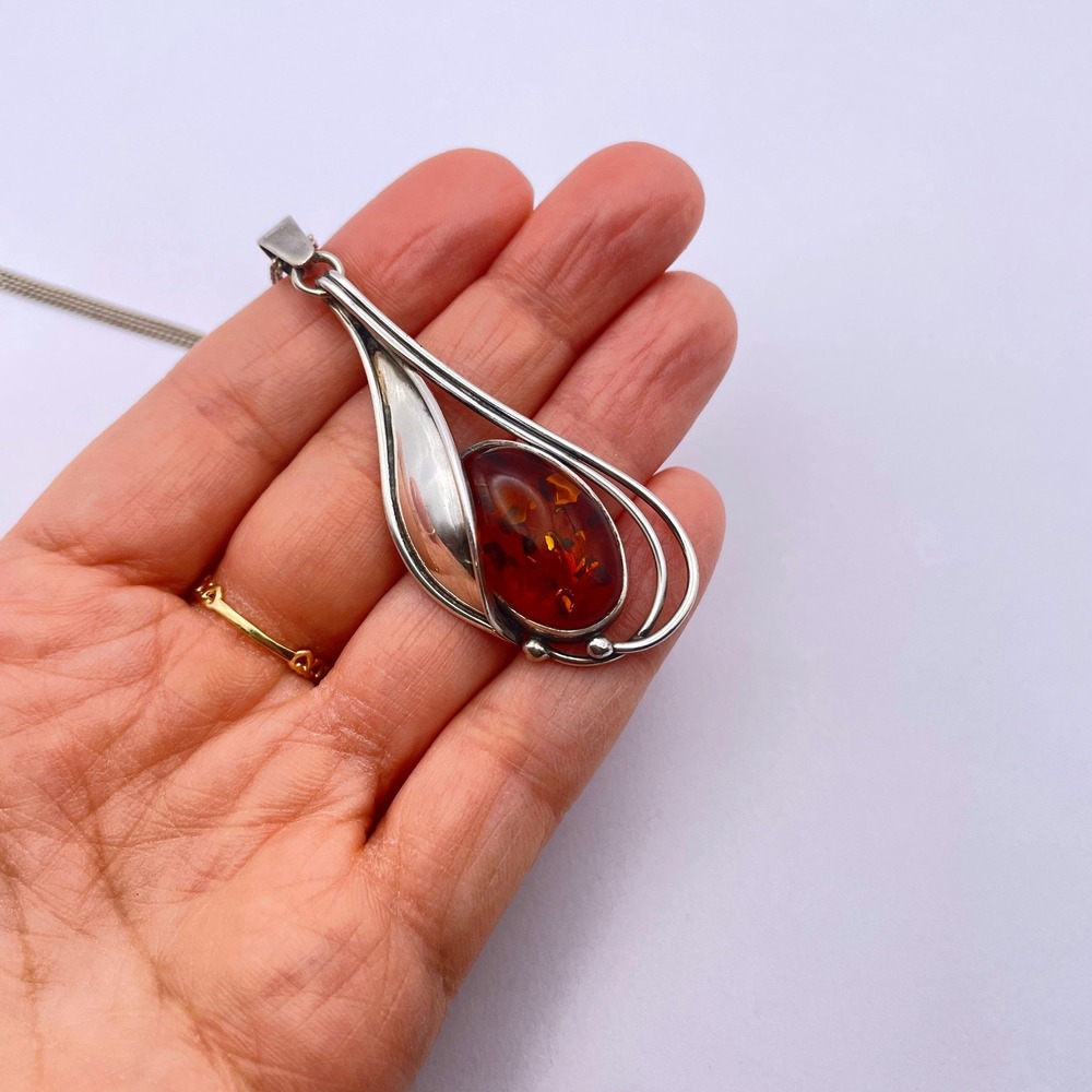 Nouveau Sterling Silver Cognac Amber Oval Pendant Necklace 20" Cable Chain - Picture 8 of 11